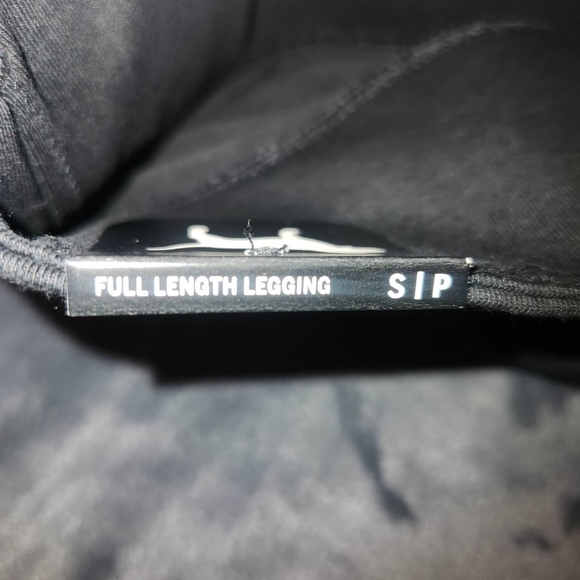 Victoria's secret Pink Graphic Logo Zebra Sequin Bling with Pockets - Si… - Picture 6 of 6